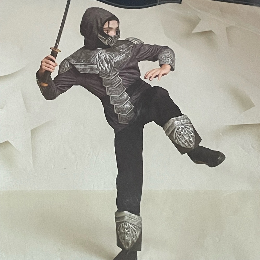 Ninja costume. Medium. New in package